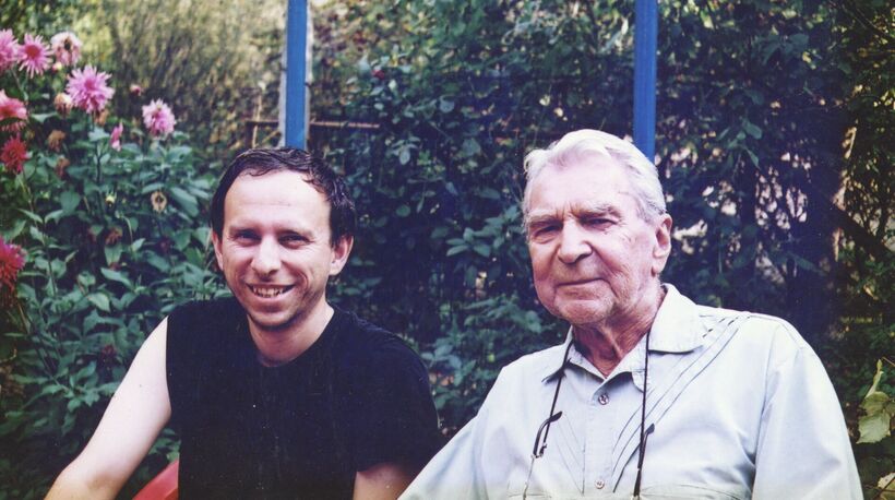 Fotografie s Vladimírem Vašutem v Ruzyni. (2007)